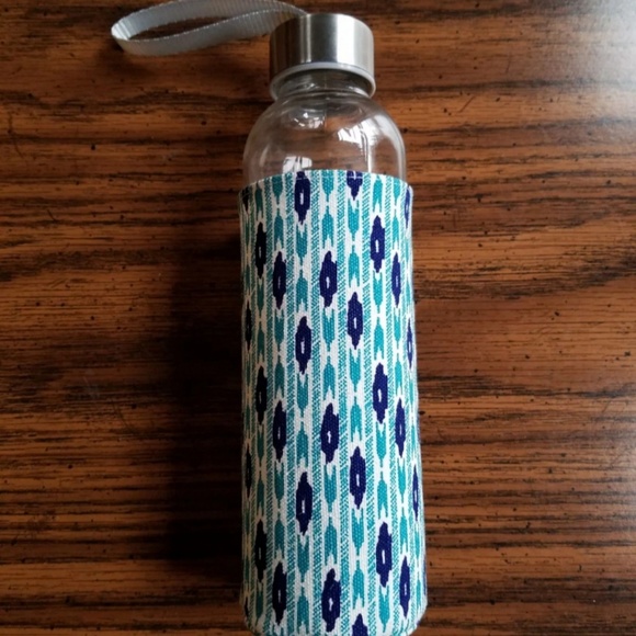New- Travel Glass Bottle with Fabric Sleeve - Picture 5 of 7